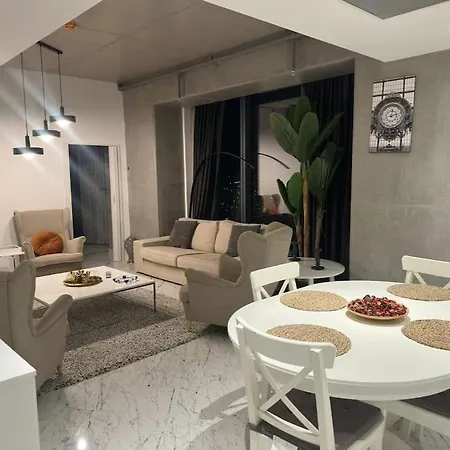 Lavish With 180 Ist View At 40f Gym Pool 89 Lägenhet Istanbul