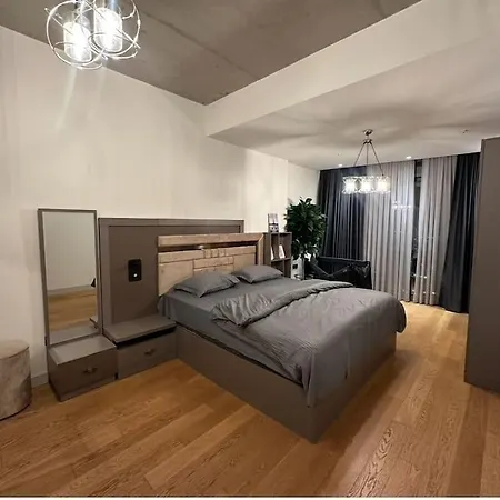 Apartment Lavish With 180 Ist View At 40f Gym Pool 89 *