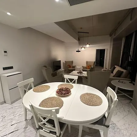 Lavish With 180 Ist View At 40f Gym Pool 89 Apartment Istanbul