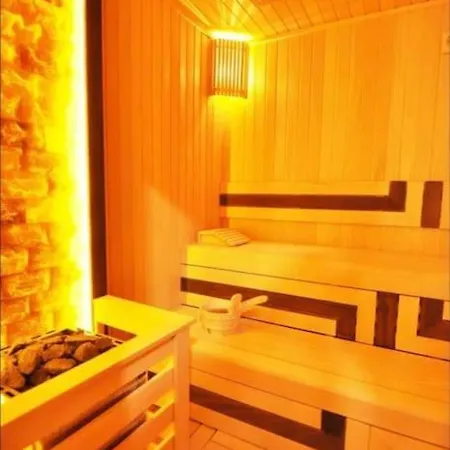 Lavish With 180 Ist View At 40f Gym Pool 89 Istambul